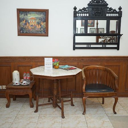 Rumah Pesik Art Heritage Gondowulung ภายนอก รูปภาพ
