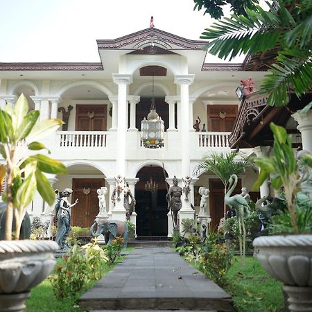 Rumah Pesik Art Heritage Gondowulung ภายนอก รูปภาพ