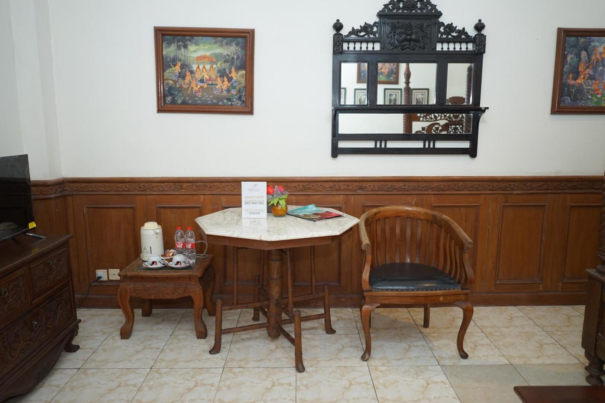 Rumah Pesik Art Heritage Gondowulung ภายนอก รูปภาพ