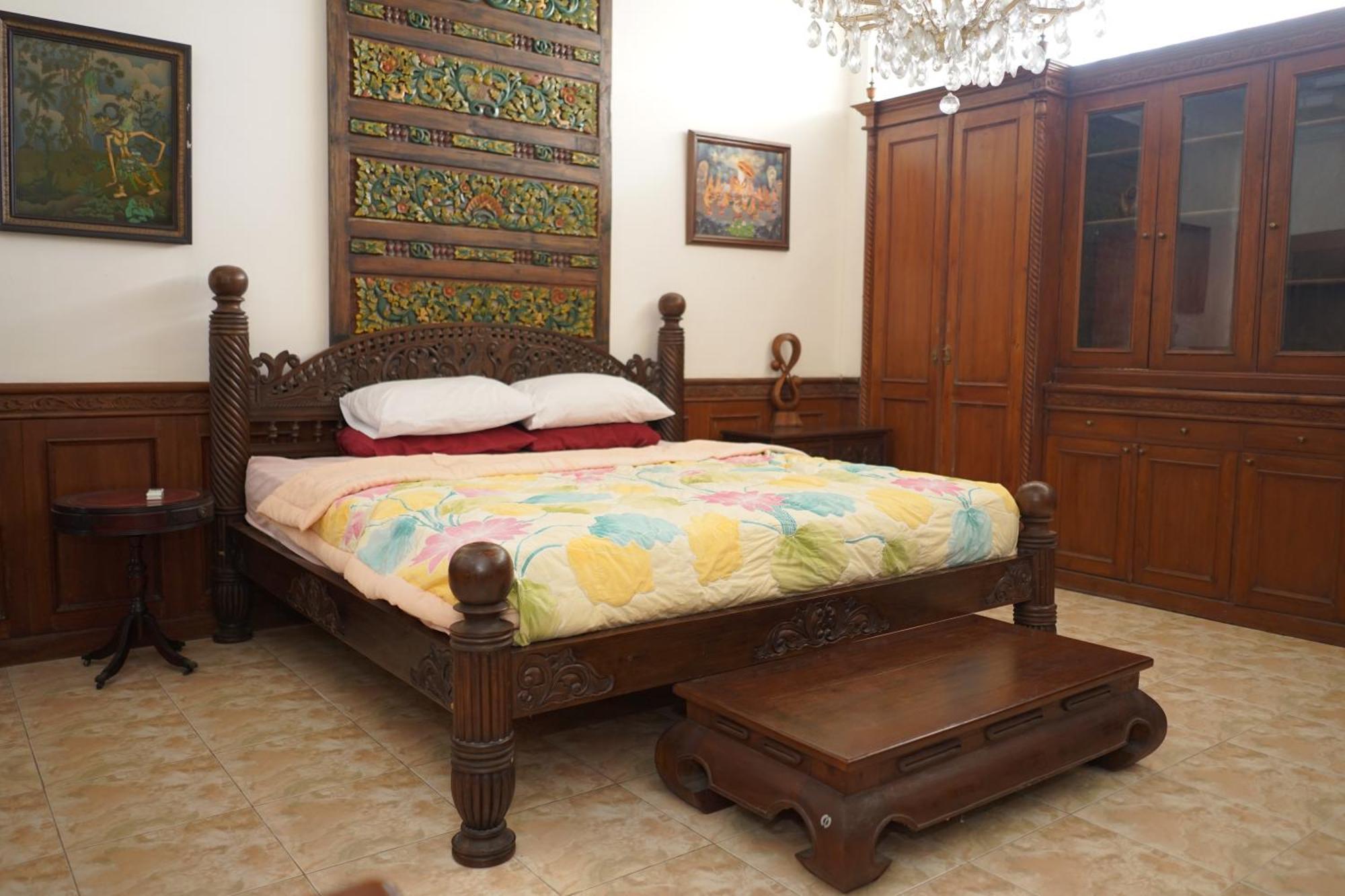 Rumah Pesik Art Heritage Gondowulung ภายนอก รูปภาพ